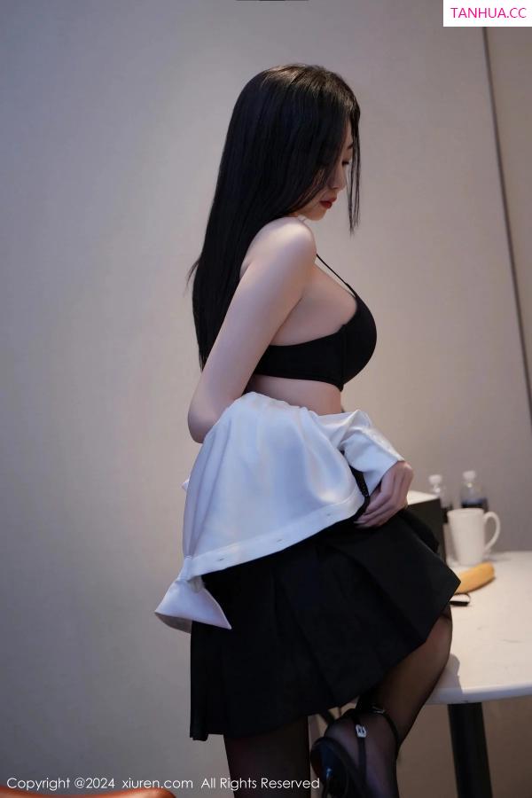 唐安琪  [XiuRen]高清写真图 2024.01.02 No.7894 安琪Yee 黑丝美腿第44张图片